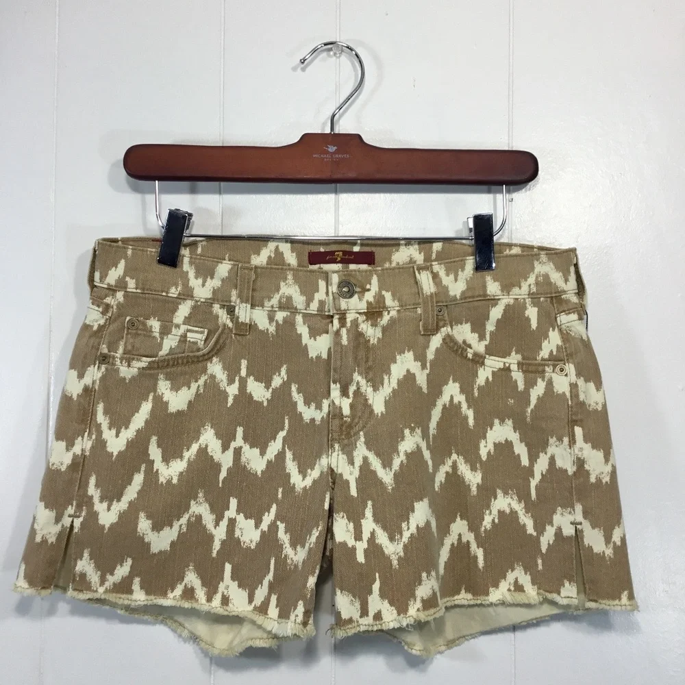 NWT 7 For All Mankind mid-rise raw hem shorts size 28 - Picture 8 of 8